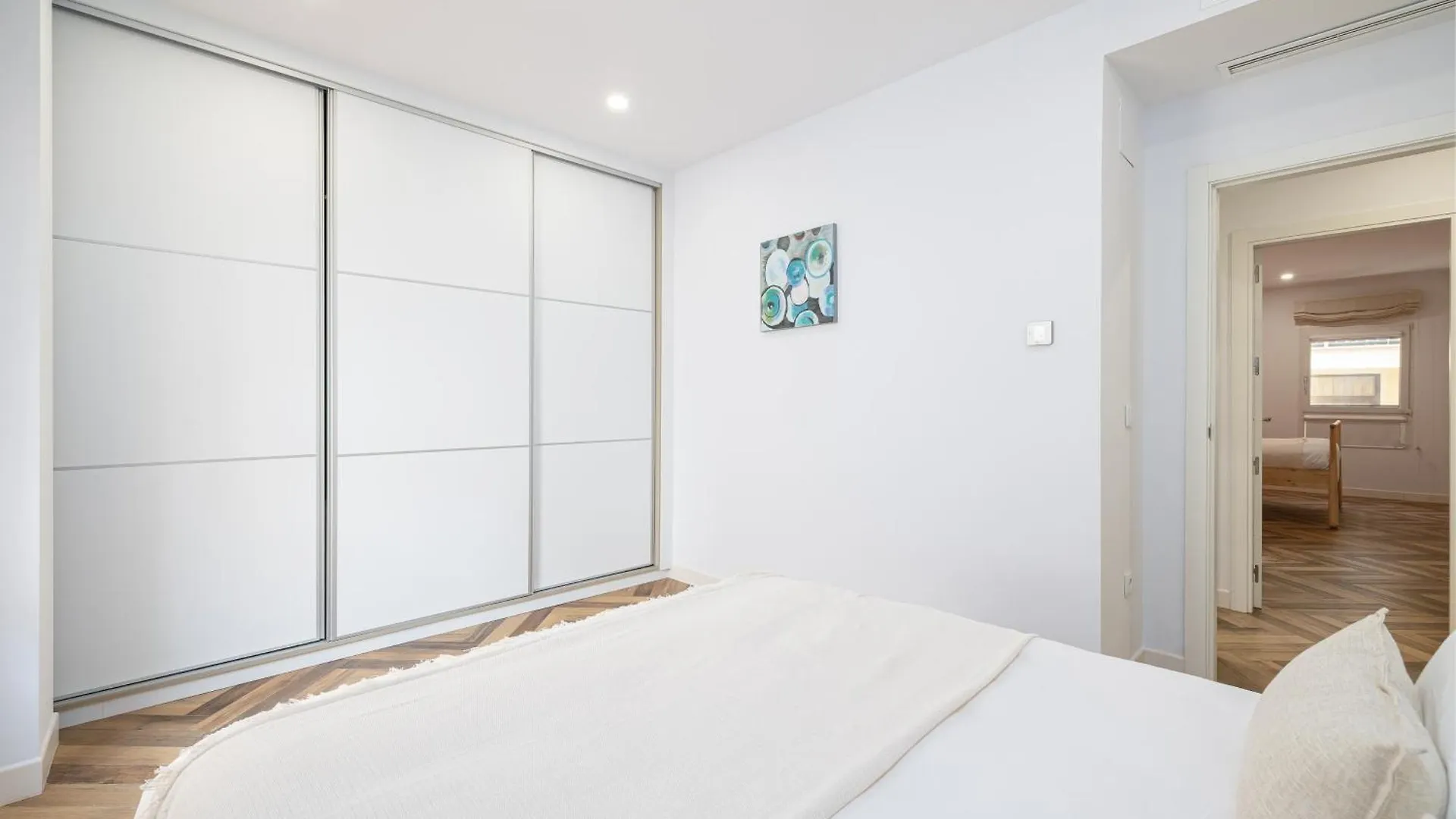 H2M Pasaje Nobleja Close Train St, Smarttv, Aacc مالقة 0*,