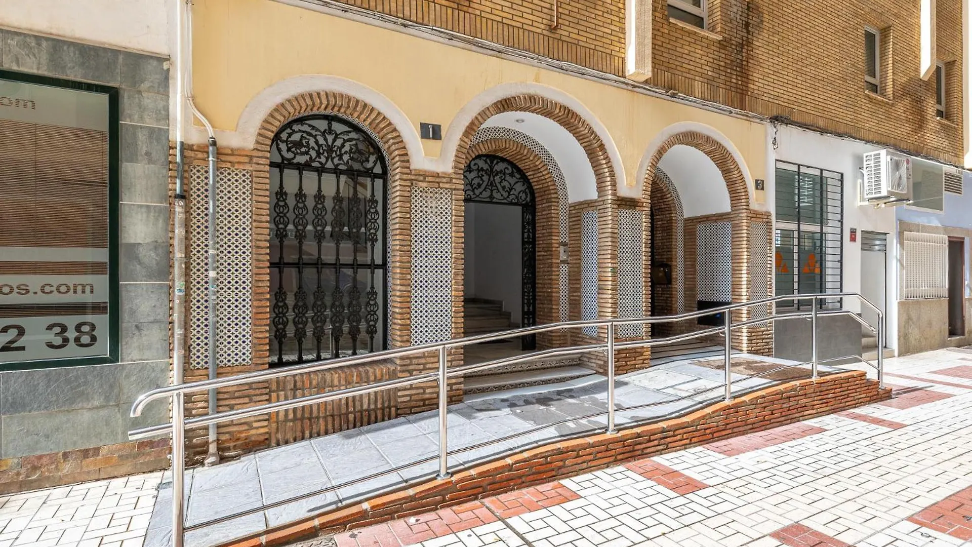 H2M Pasaje Nobleja Close Train St, Smarttv, Aacc مالقة
